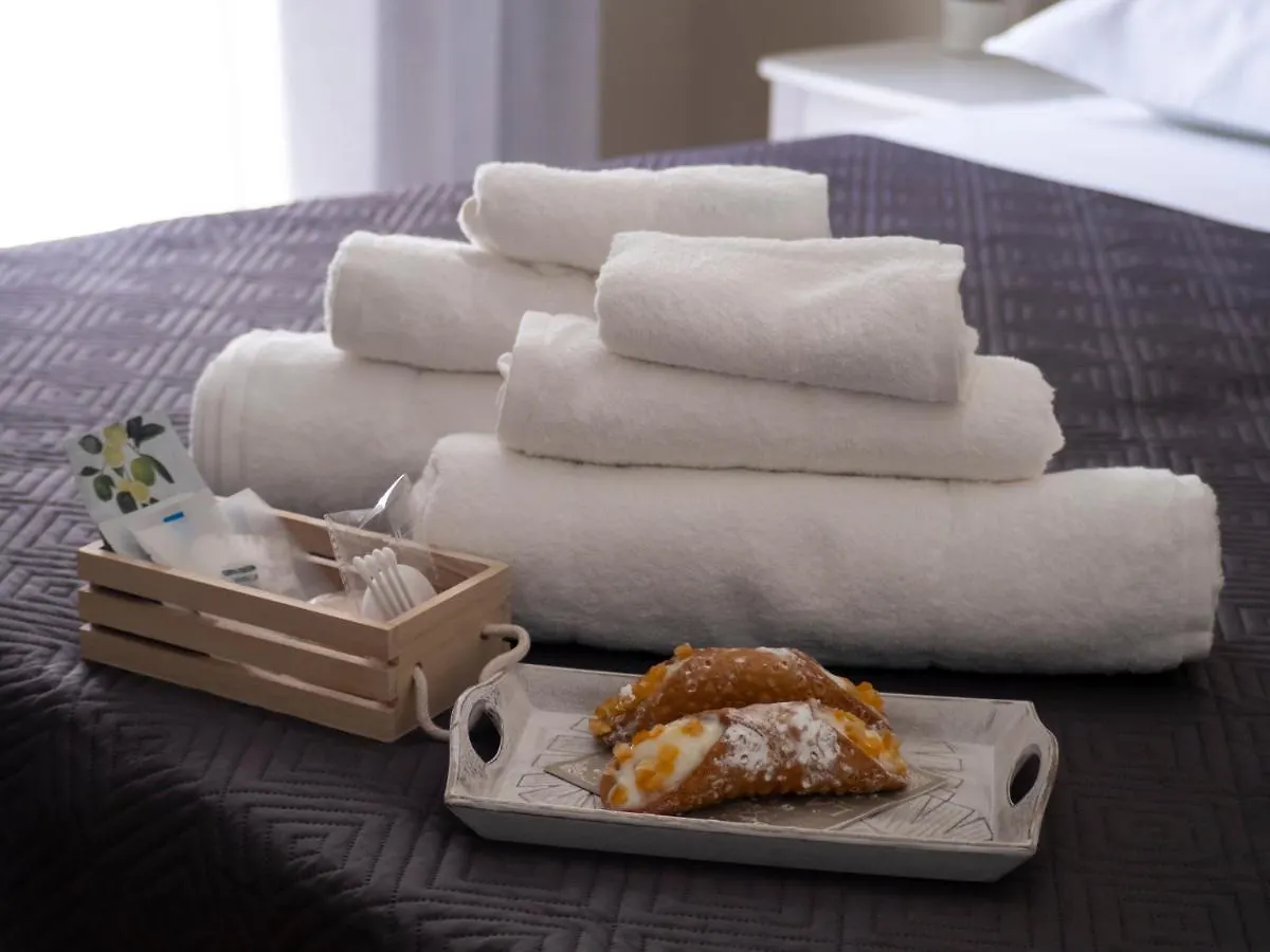 Viaggio In Sicilia B&B Gravina di Catania Bed & Breakfast